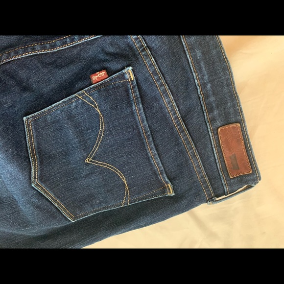Levi Demi Curve Skinny Jeans - Picture 5 of 5